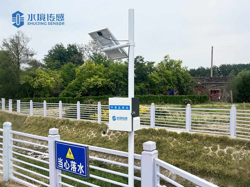 潍坊潍城某河道立杆水质监测站